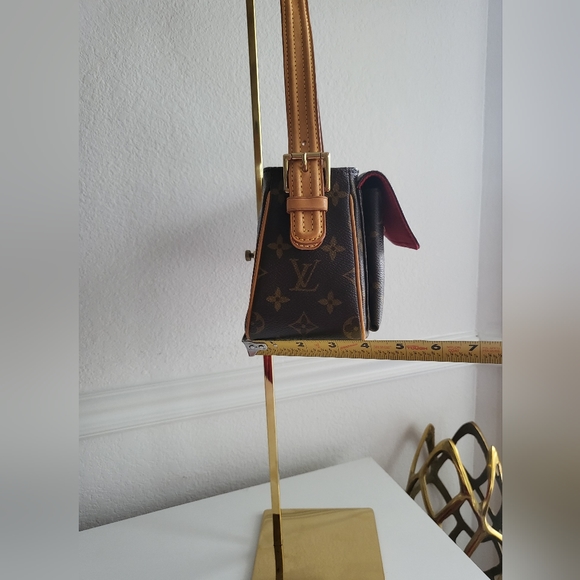 Louis Vuitton Viva Cite MM Shoulder Bag - Picture 16 of 17